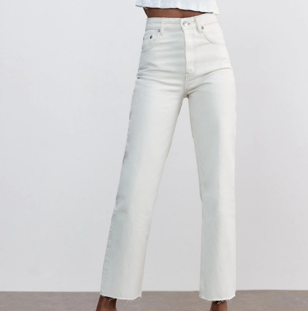 Zara Hi-Rise Ankle Length Straight Jeans